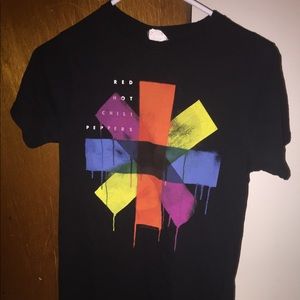 RED HOT CHILI PEPPERS BAND TEE SMALL HOTTOPIC